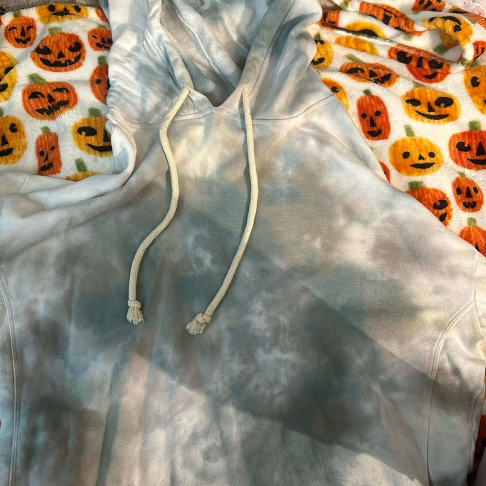Universal Thread hoodie